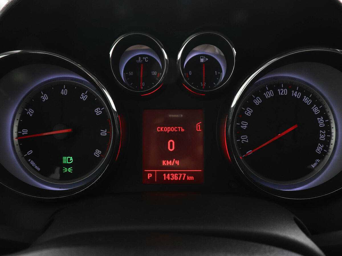 Opel Astra, 2012 - Фото №10