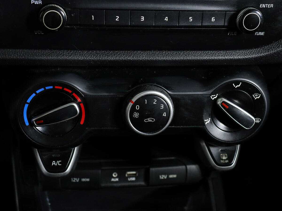 Kia Rio, 2017 - Фото №16