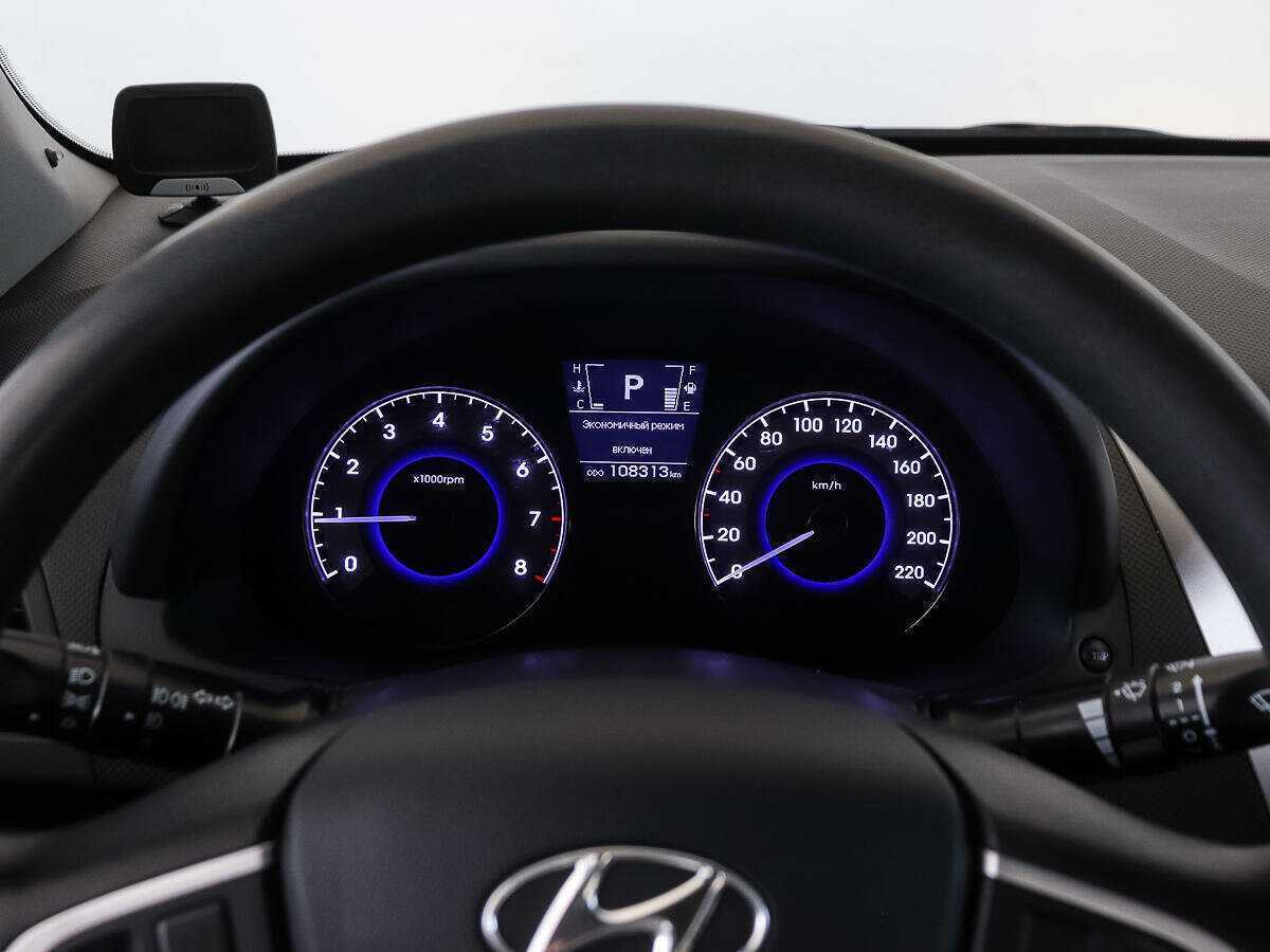 Hyundai Solaris, 2012 - Фото №9