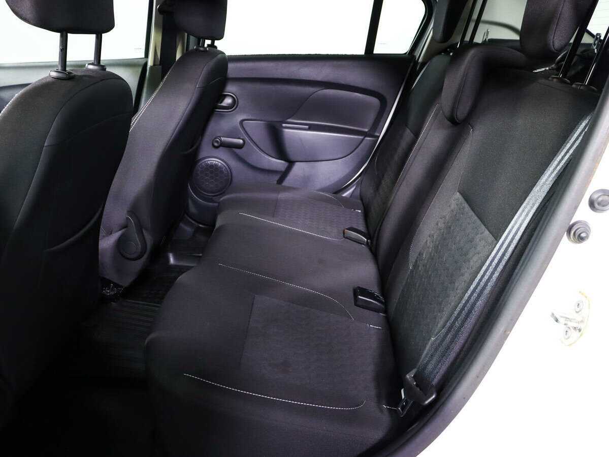 Renault Logan, 2017 - Фото №9