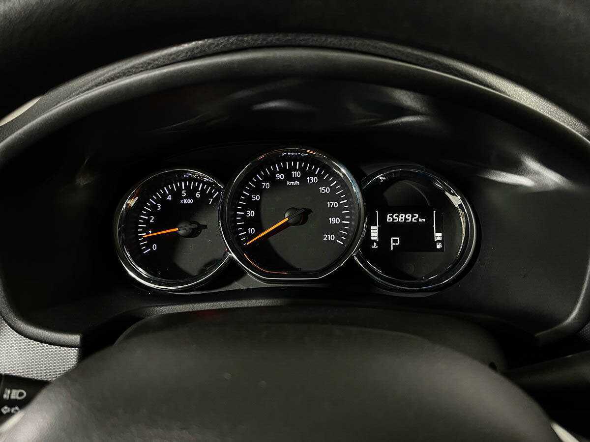 Renault Logan, 2020 - Фото №10