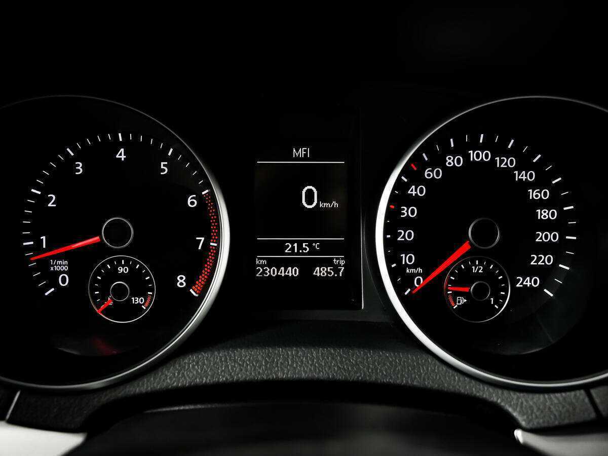 Volkswagen Golf, 2012 - Фото №9