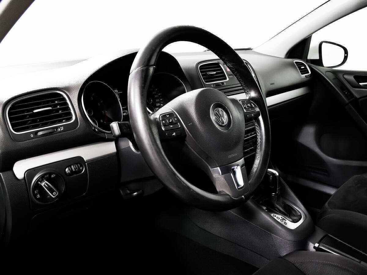 Volkswagen Golf, 2012 - Фото №12