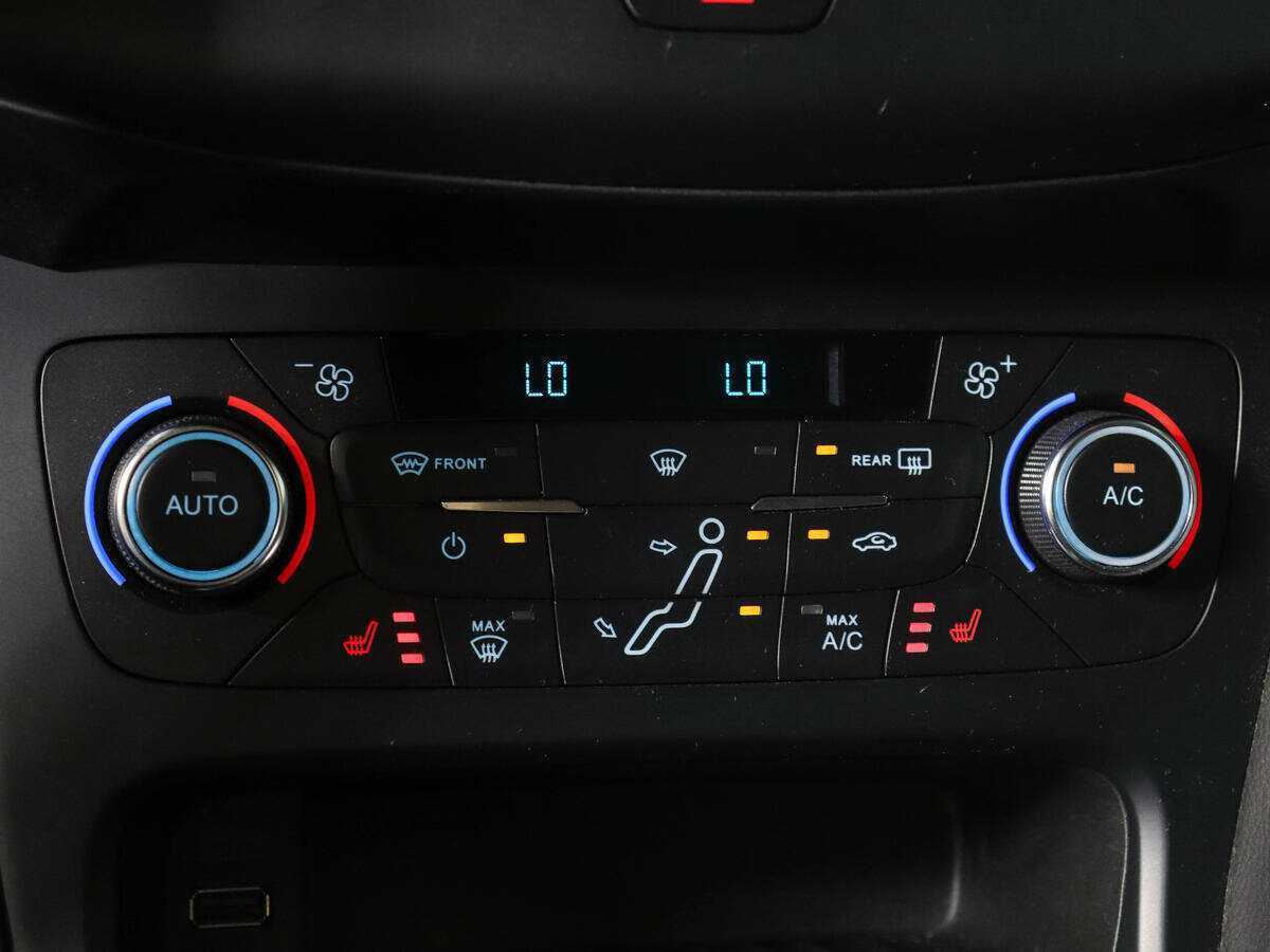 Ford Focus, 2018 - Фото №11