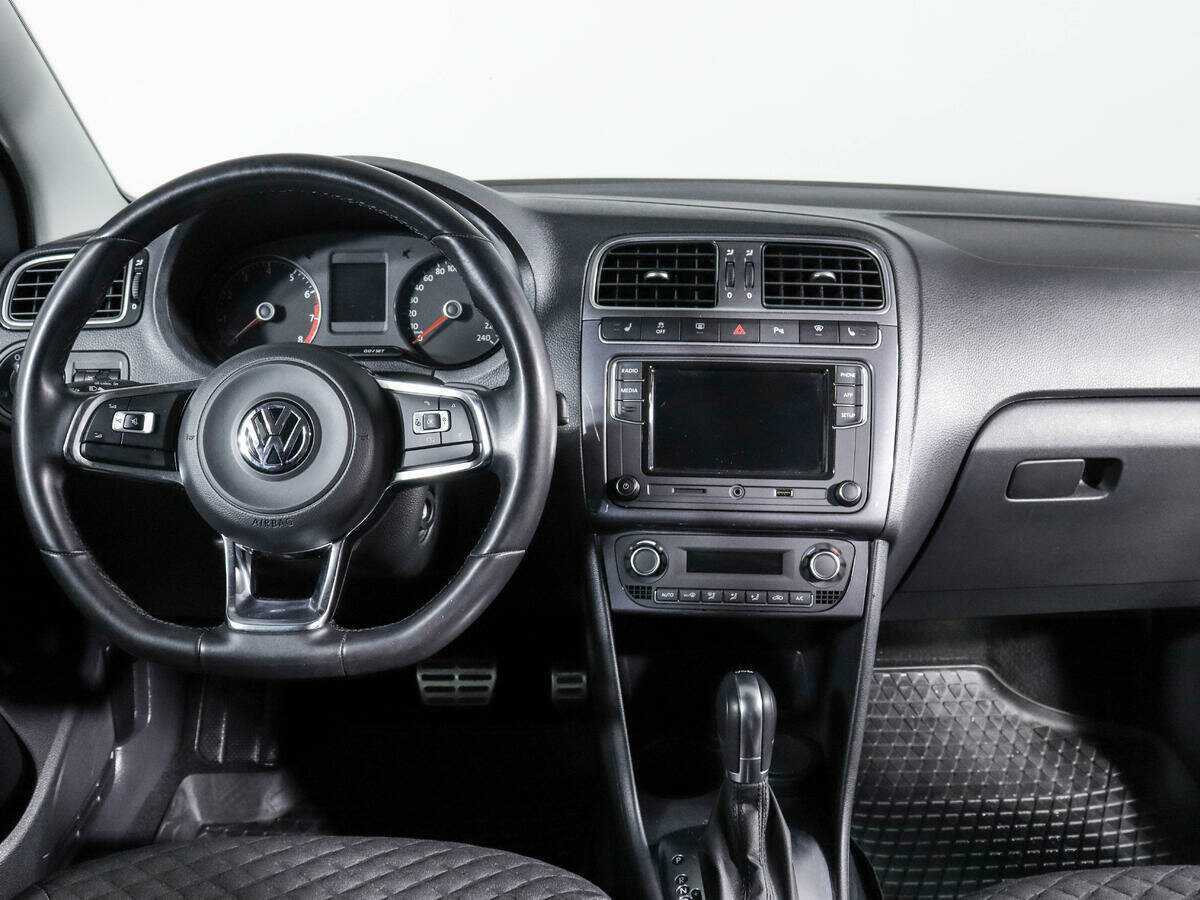 Volkswagen Polo, 2018 - Фото №9