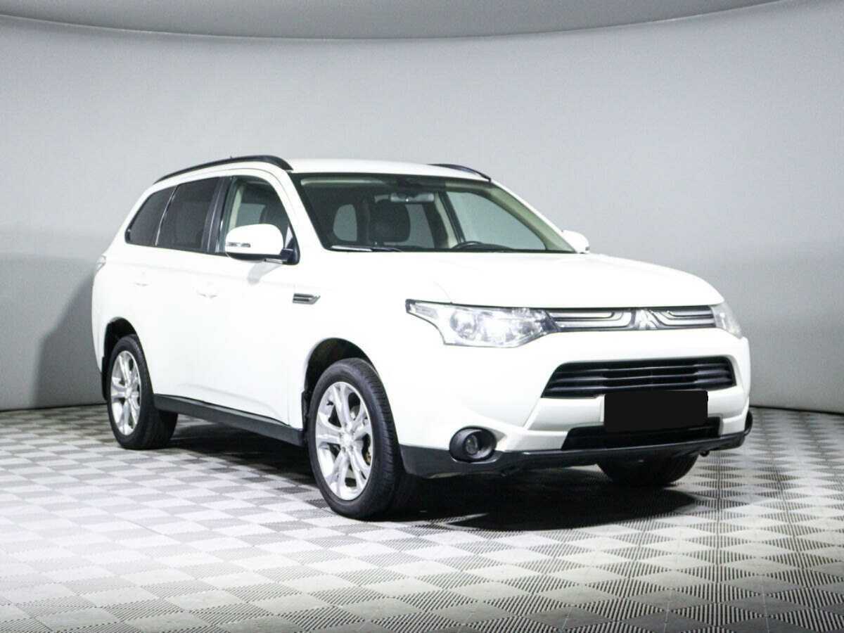 Mitsubishi Outlander, 2012 - Фото №2