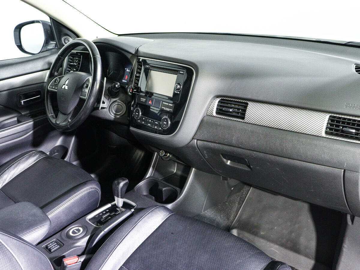 Mitsubishi Outlander, 2012 - Фото №7