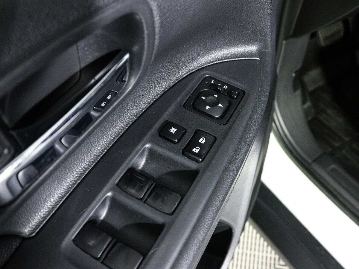 Mitsubishi Outlander, 2012 - Фото №13