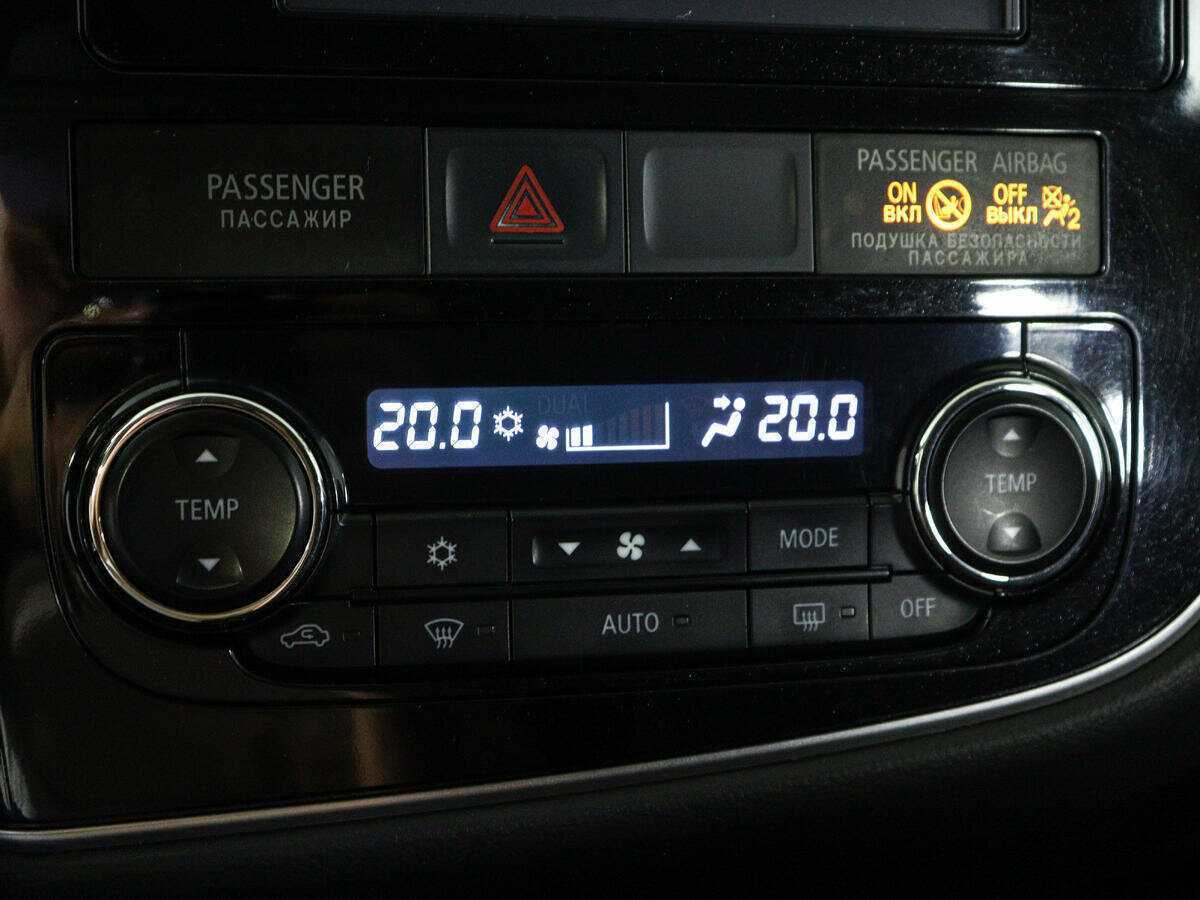 Mitsubishi Outlander, 2012 - Фото №18