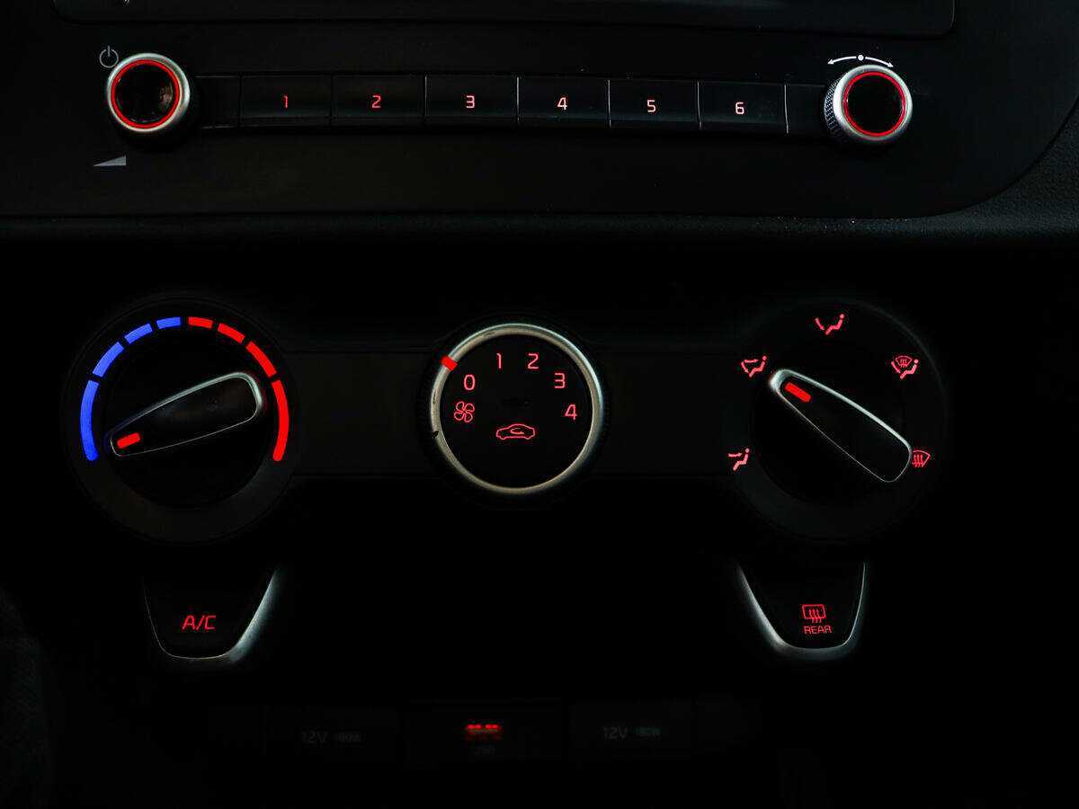 Kia Rio, 2021 - Фото №13