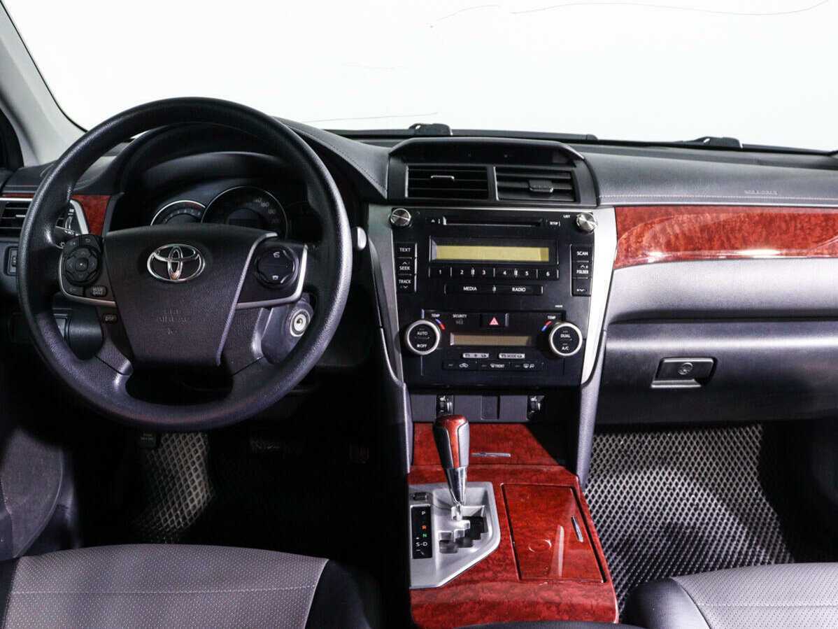 Toyota Camry, 2013 - Фото №11