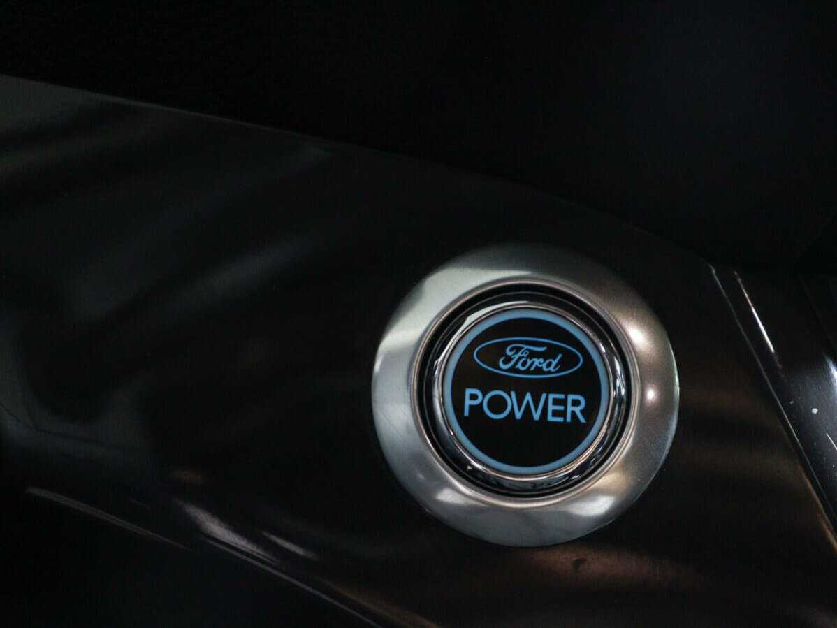 Ford Kuga, 2013 - Фото №13