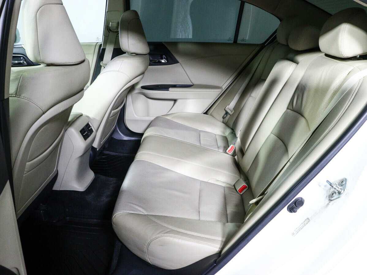 Honda Accord, 2012 - Фото №8