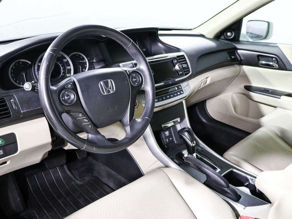 Honda Accord, 2012 - Фото №12