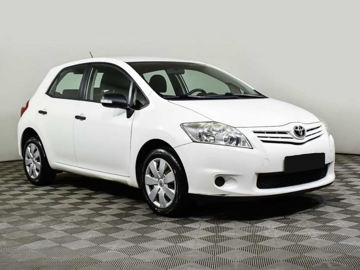 Toyota Auris, 2012 - Фото №1