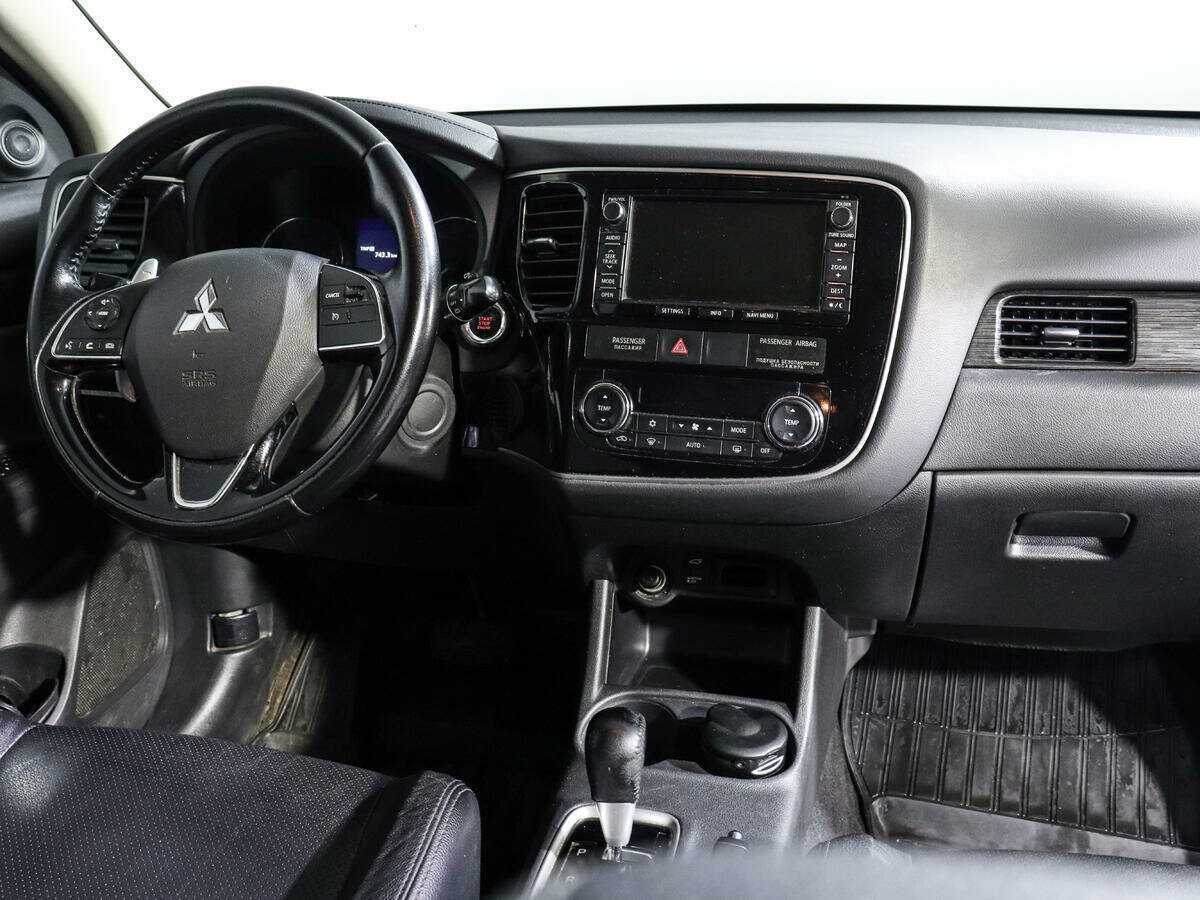 Mitsubishi Outlander, 2015 - Фото №9