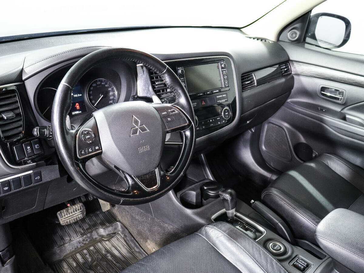 Mitsubishi Outlander, 2015 - Фото №11
