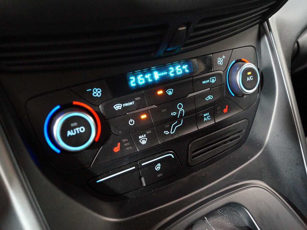 Ford Kuga, 2018 - Фото №15