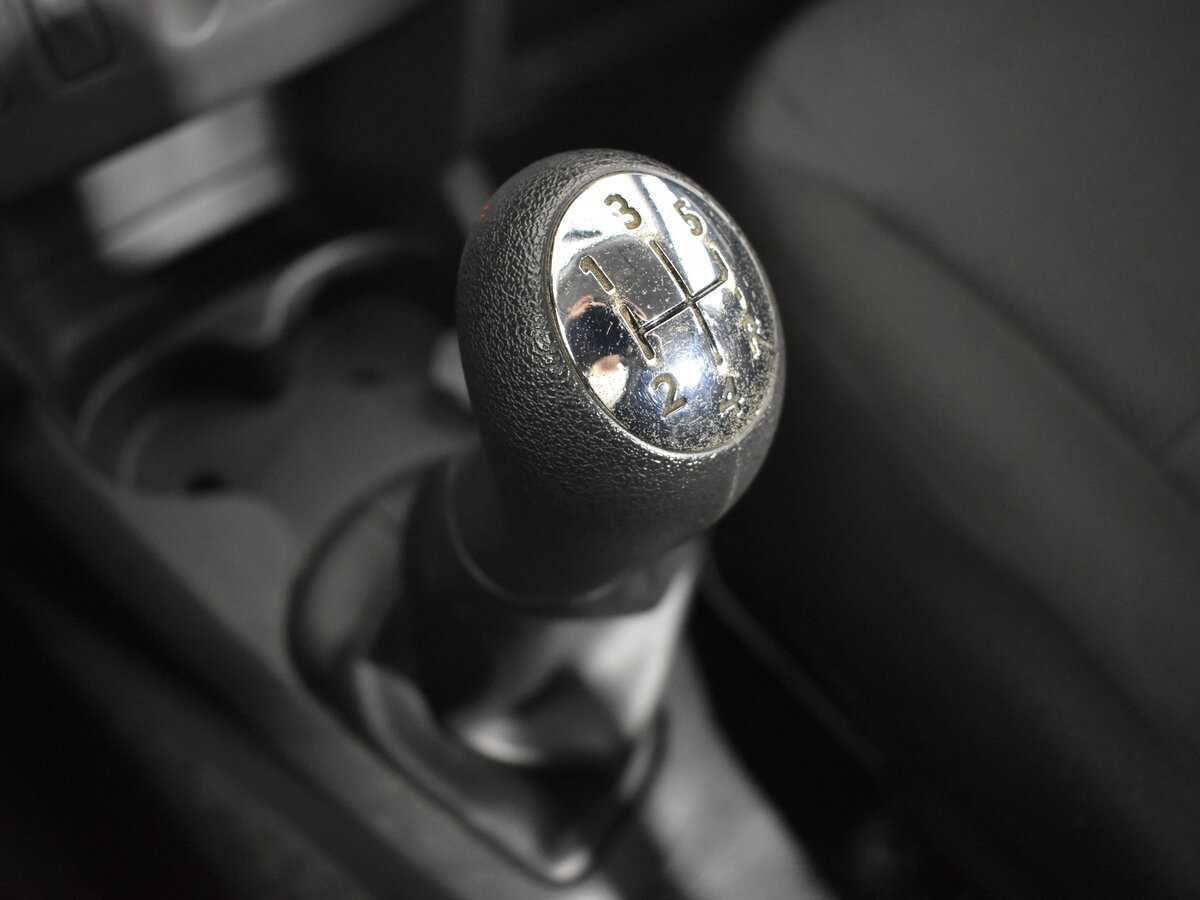 Renault Logan, 2020 - Фото №13