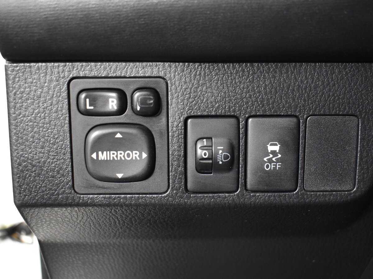 Toyota RAV4, 2015 - Фото №8