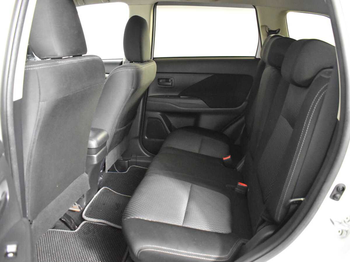 Mitsubishi Outlander, 2017 - Фото №6