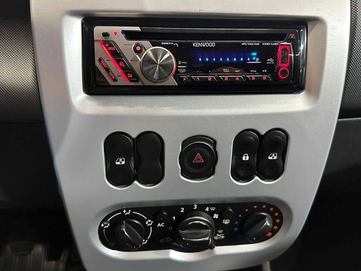 Renault Sandero Stepway, 2012 - Фото №12