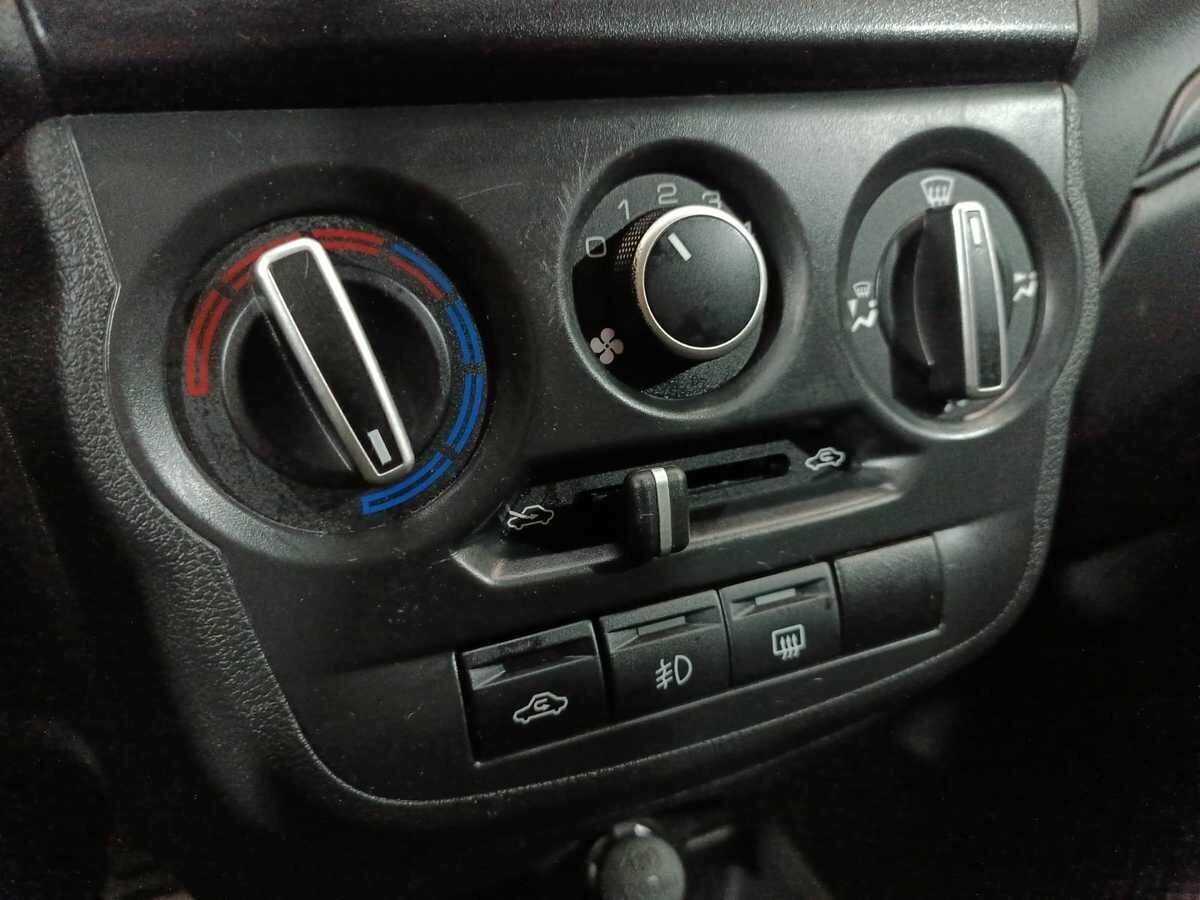 Lada (ВАЗ) Granta, 2018 - Фото №12