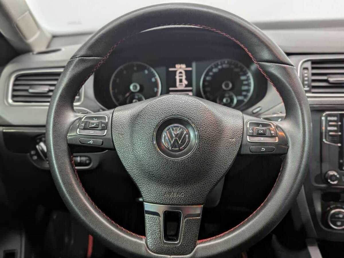 Volkswagen Jetta, 2012 - Фото №10