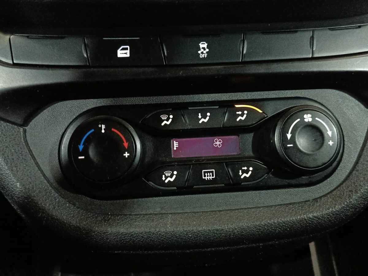 Lada (ВАЗ) Vesta, 2016 - Фото №13