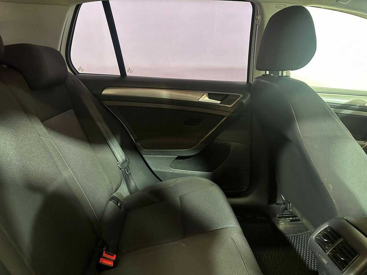 Volkswagen Golf, 2013 - Фото №10