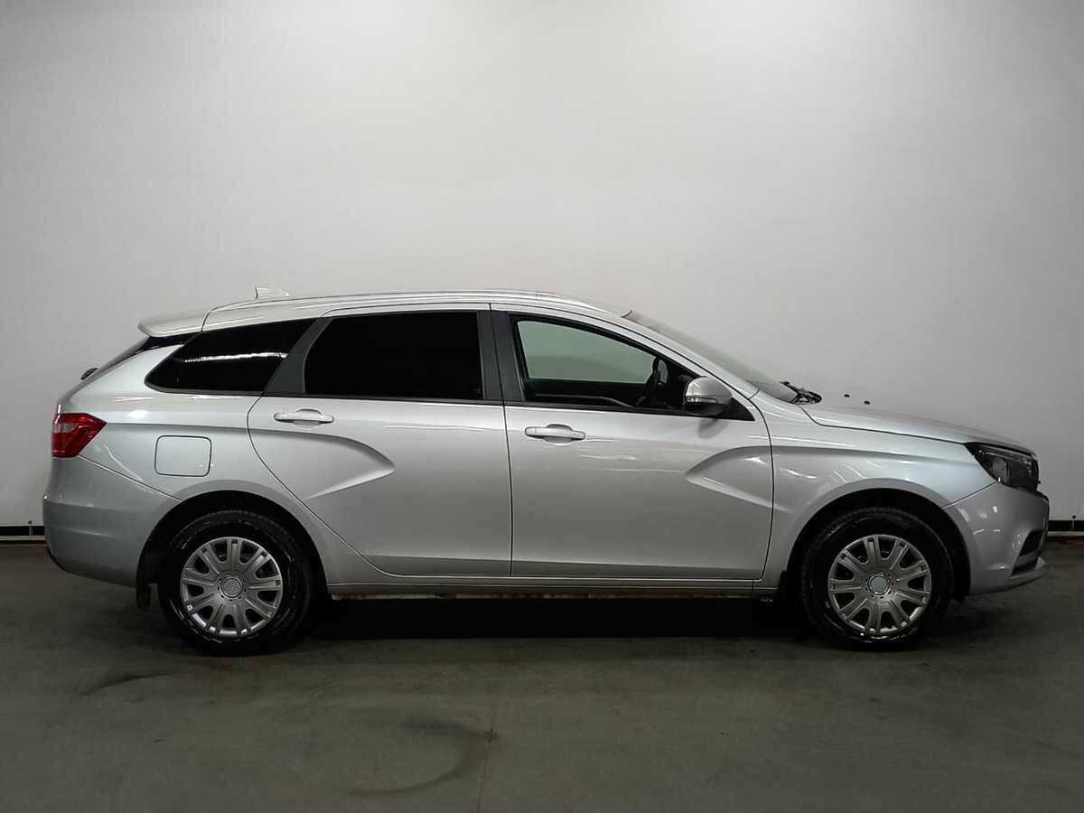 Lada (ВАЗ) Vesta SW, 2021 - Фото №3