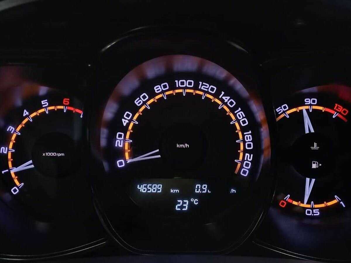 Lada (ВАЗ) Vesta SW, 2021 - Фото №11