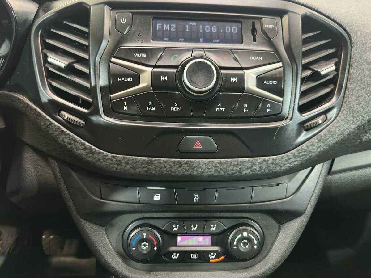 Lada (ВАЗ) Vesta, 2016 - Фото №12