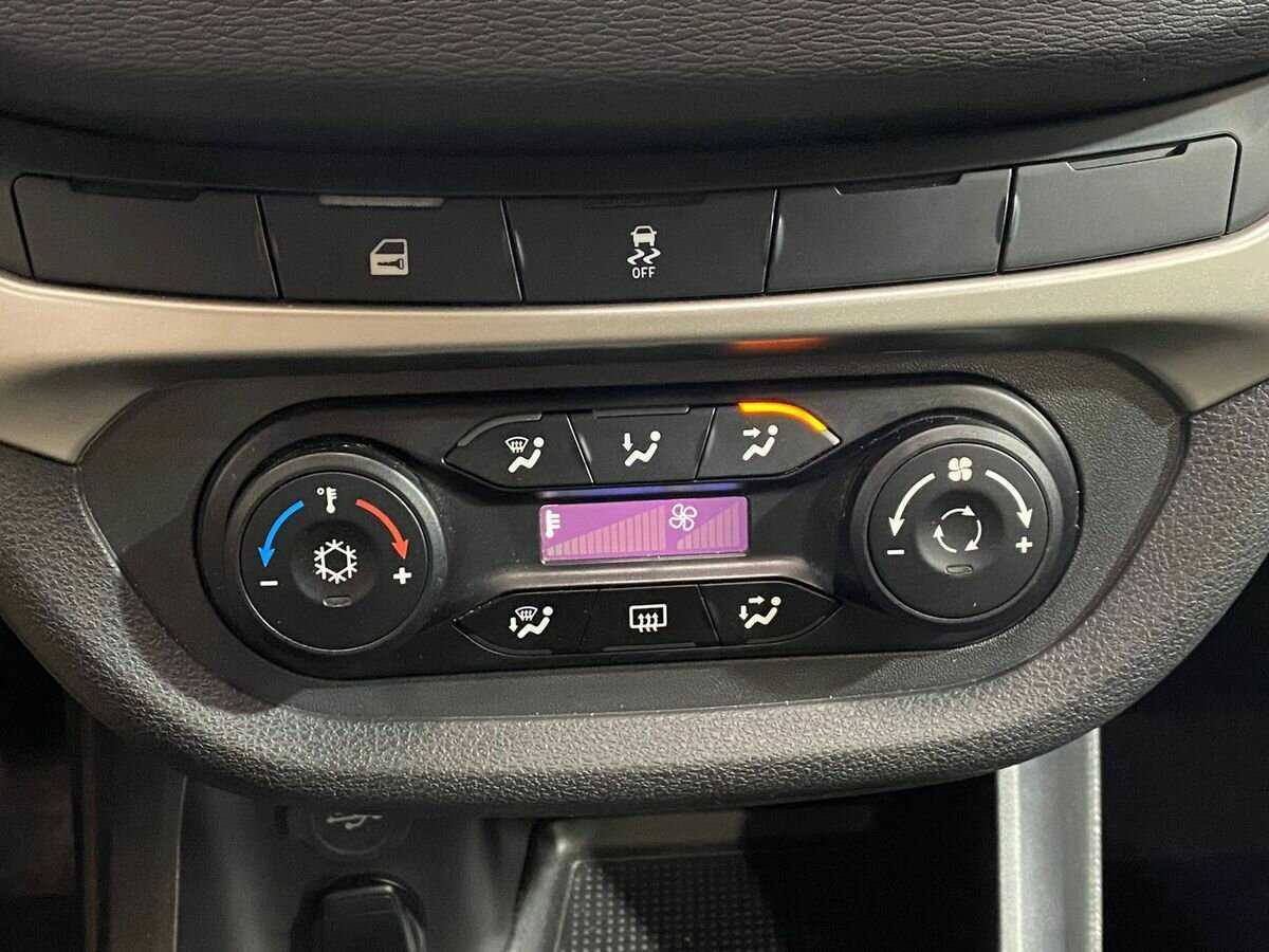 Lada (ВАЗ) Vesta SW Cross, 2020 - Фото №13