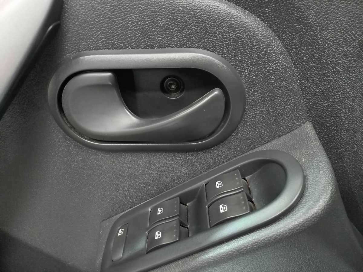 Renault Duster, 2012 - Фото №13