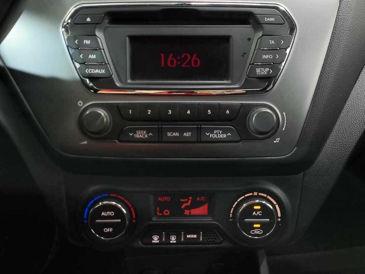 Kia Rio 4-speed, 2013 - Фото №11