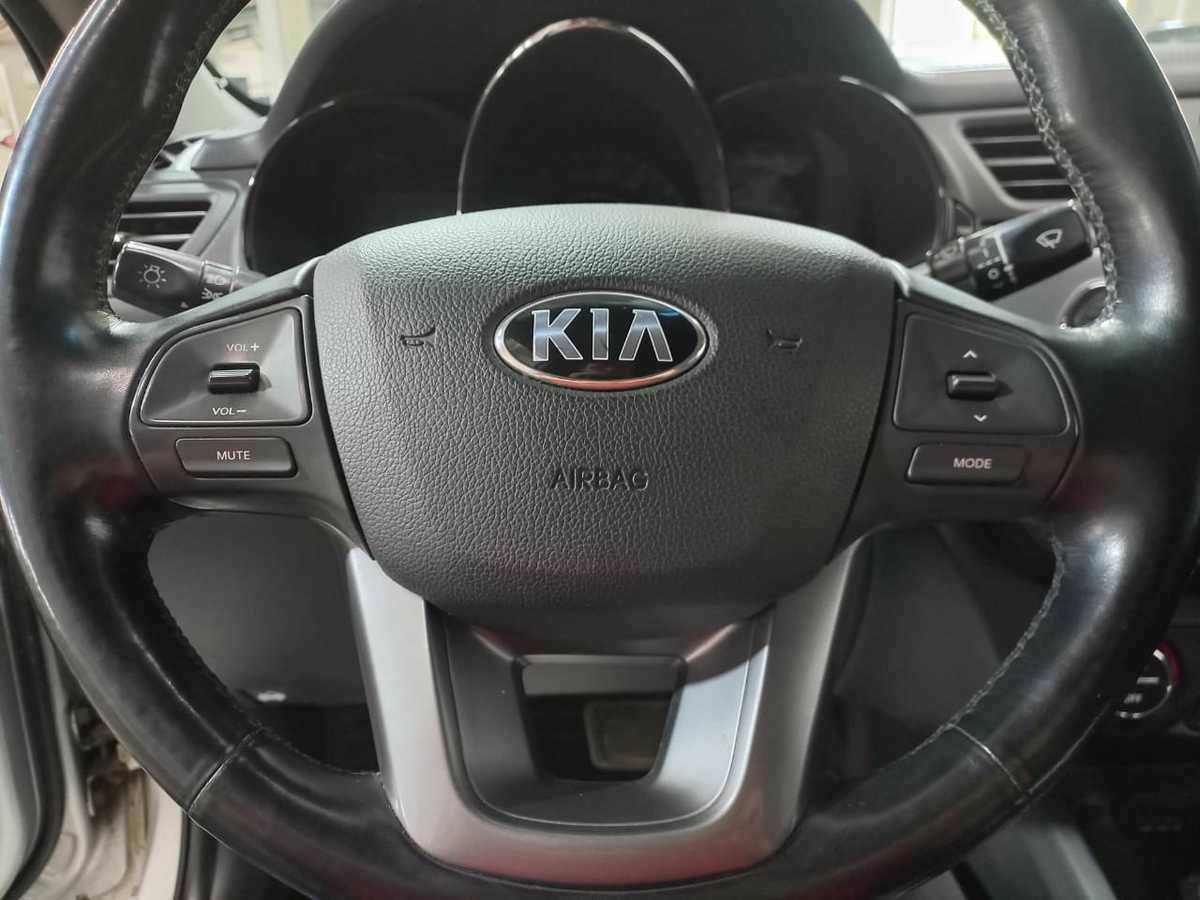 Kia Rio 4-speed, 2013 - Фото №13