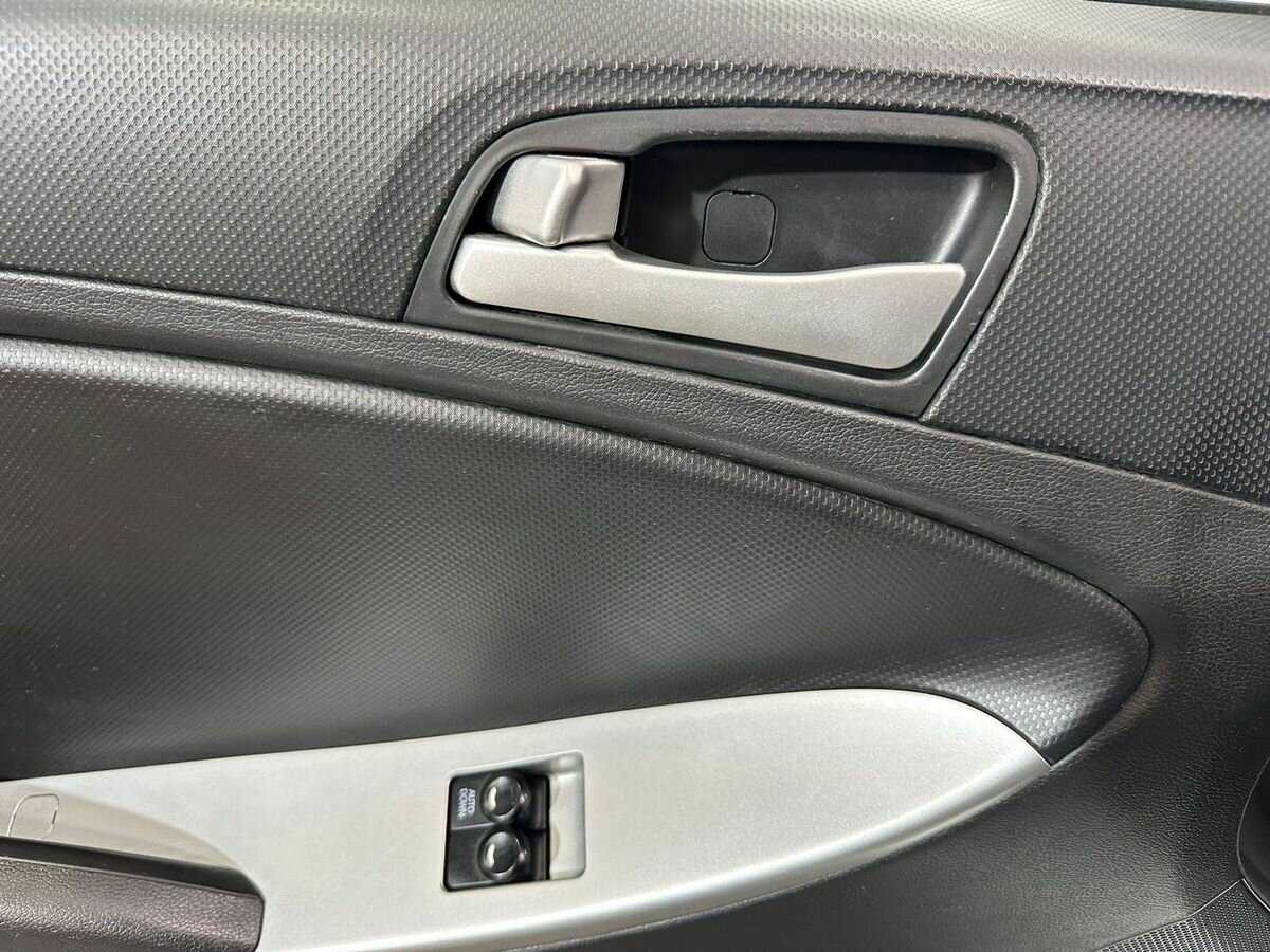 Hyundai Solaris, 2014 - Фото №13