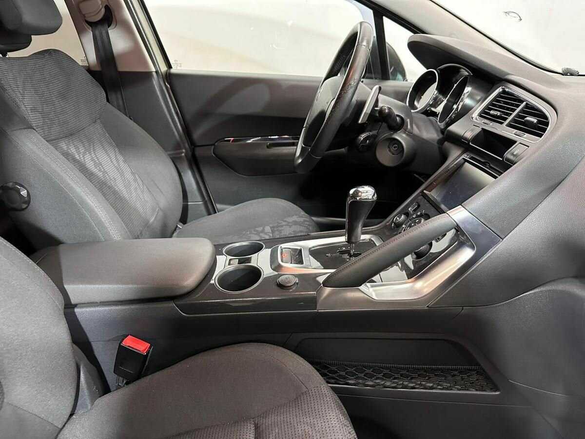 Peugeot 3008, 2012 - Фото №8