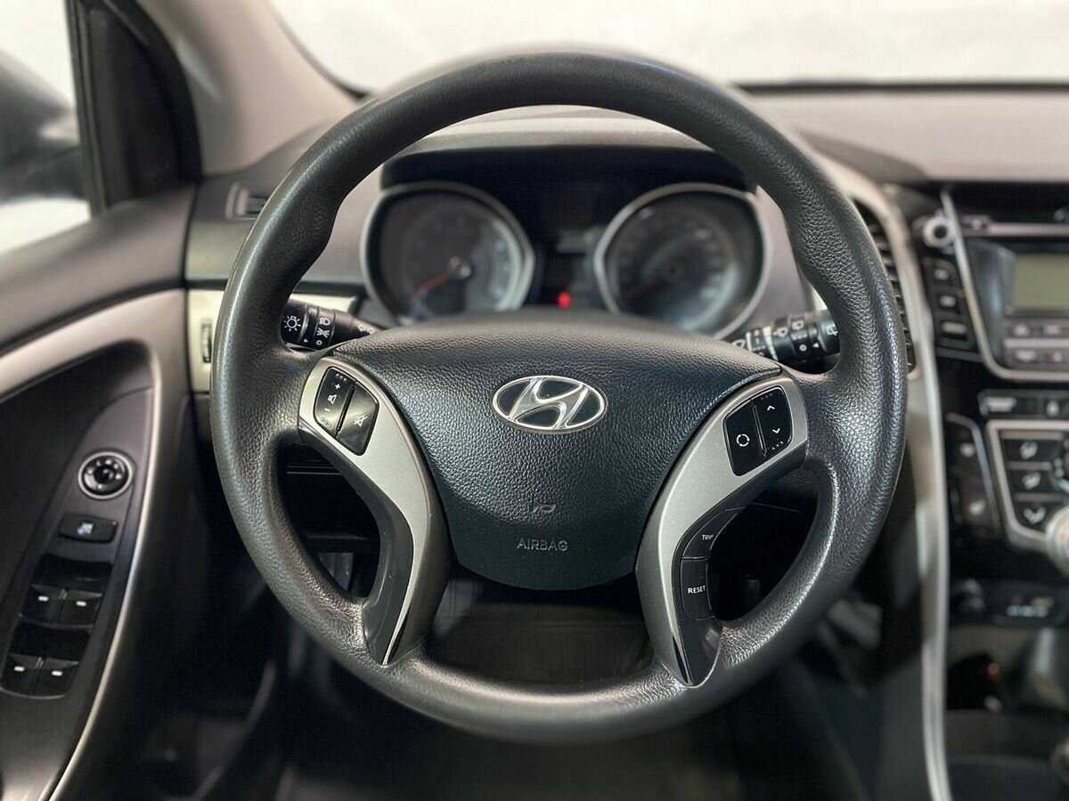 Hyundai i30, 2013 - Фото №10