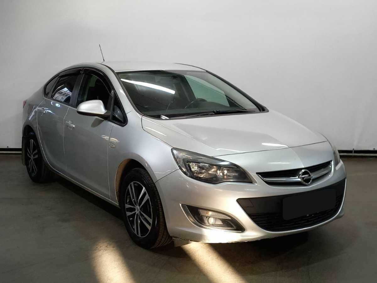 Opel Astra, 2012 - Фото №2