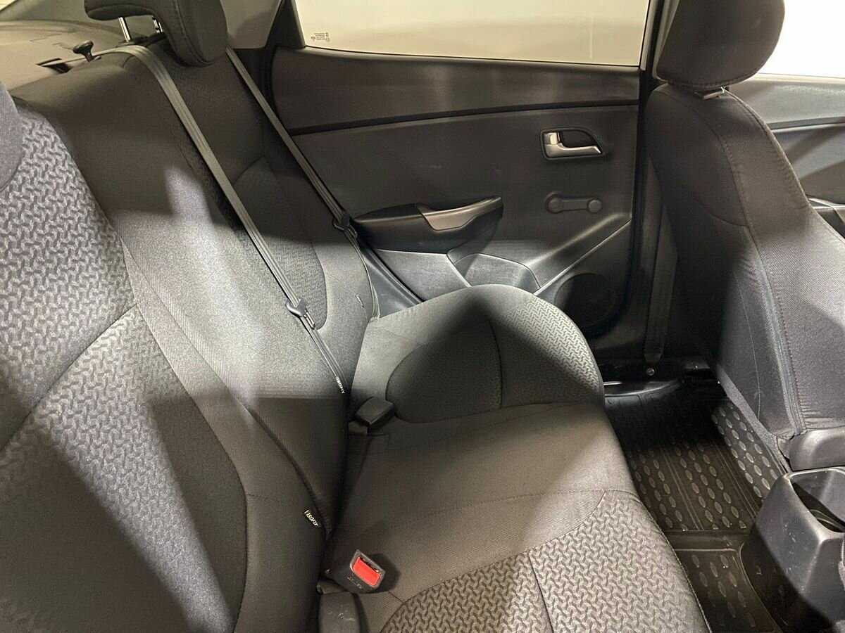 Kia Rio 6-speed, 2015 - Фото №10