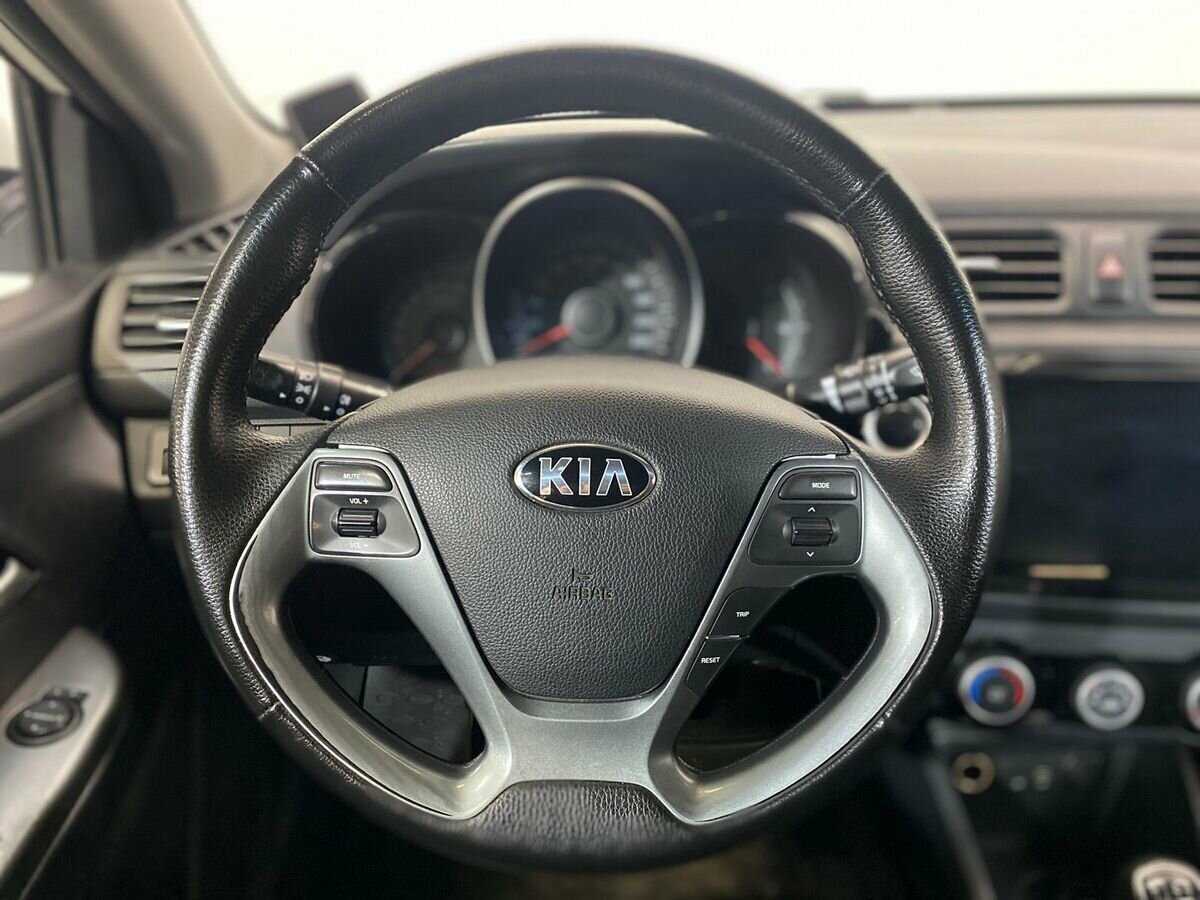 Kia Rio 6-speed, 2015 - Фото №11
