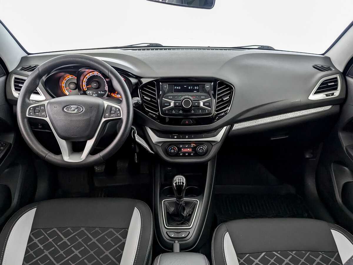 Lada (ВАЗ) Vesta SW Cross, 2019 - Фото №11