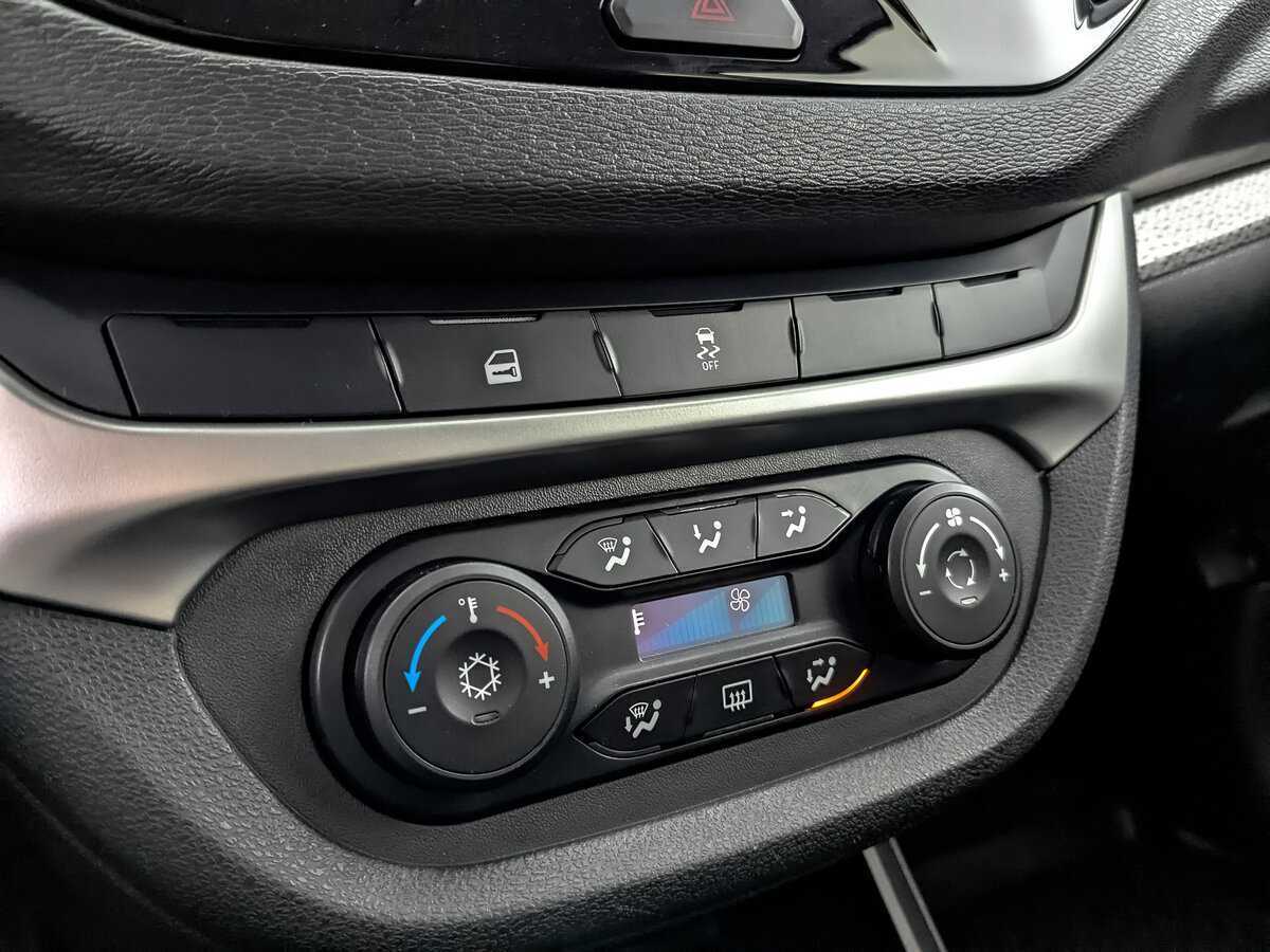 Lada (ВАЗ) Vesta SW Cross, 2022 - Фото №16