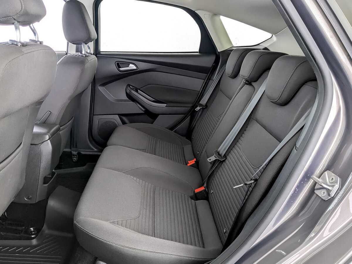 Ford Focus, 2018 - Фото №9