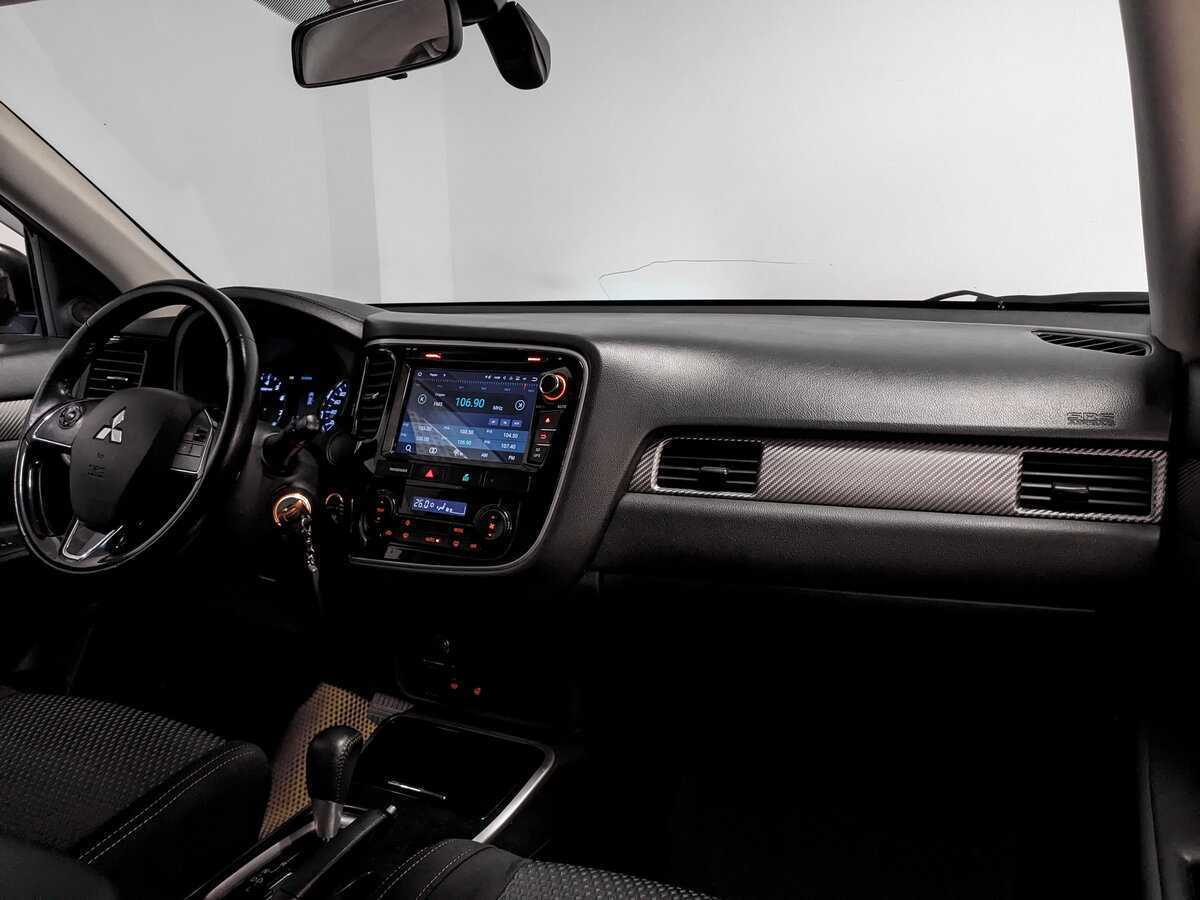 Mitsubishi Outlander, 2017 - Фото №8