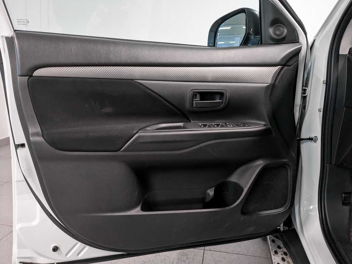 Mitsubishi Outlander, 2017 - Фото №15