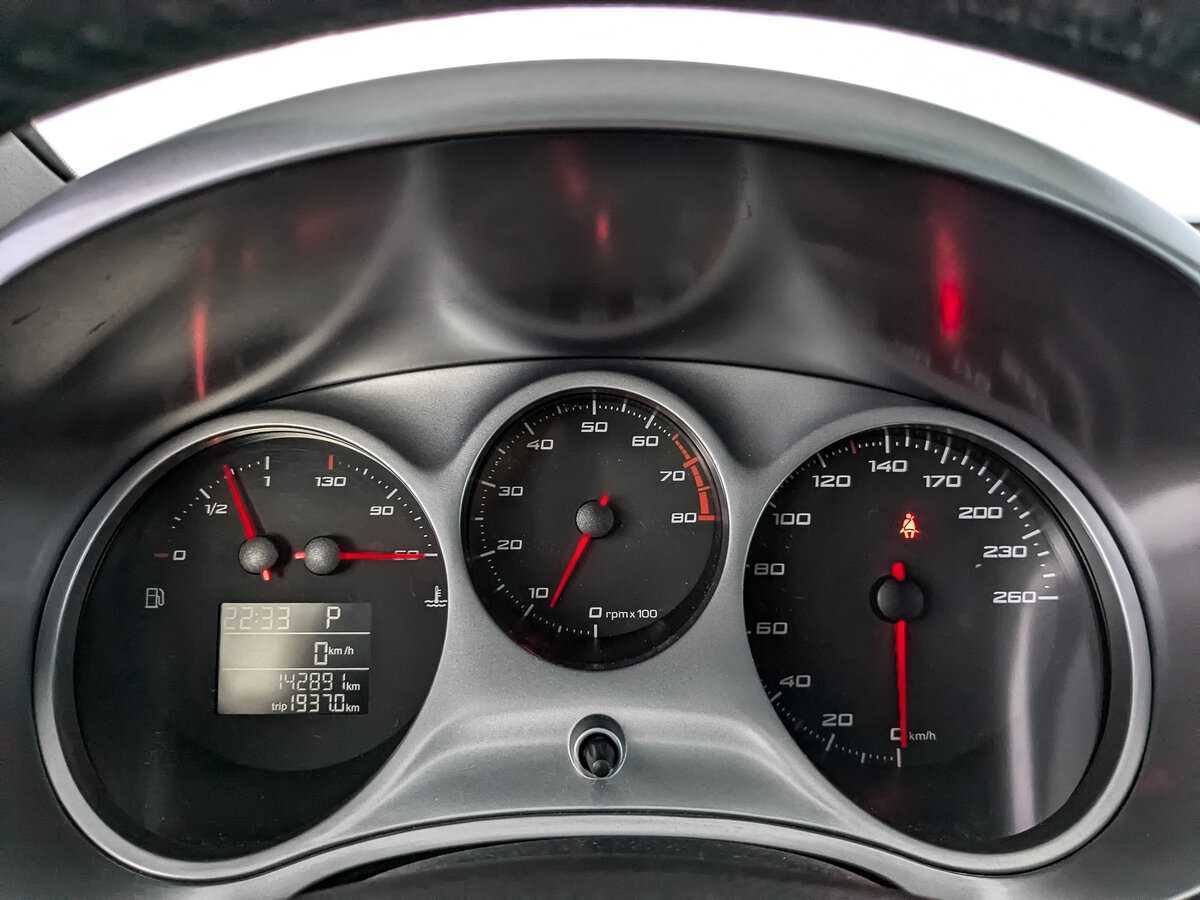 SEAT Leon, 2012 - Фото №11