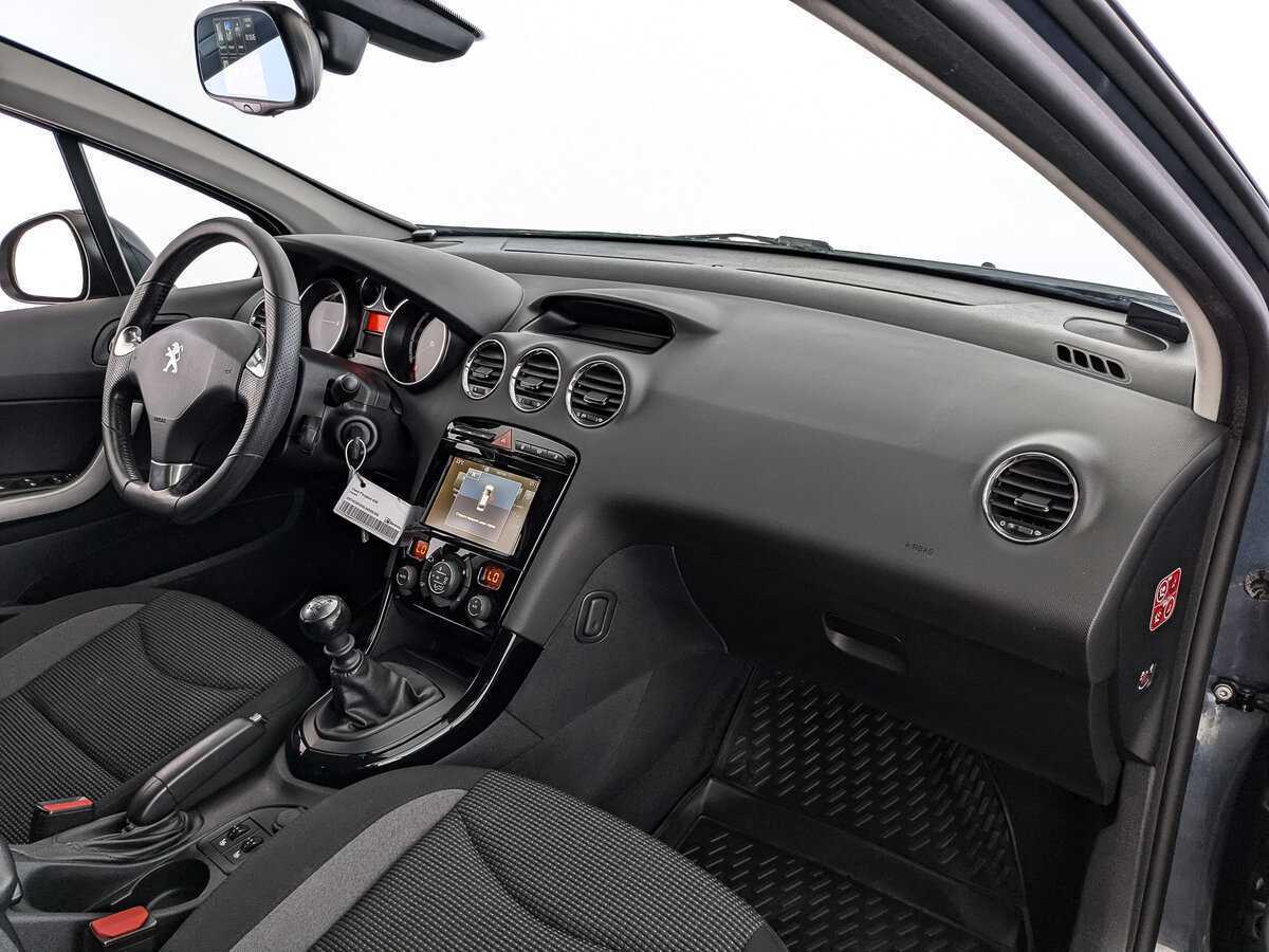 Peugeot 408, 2020 - Фото №8